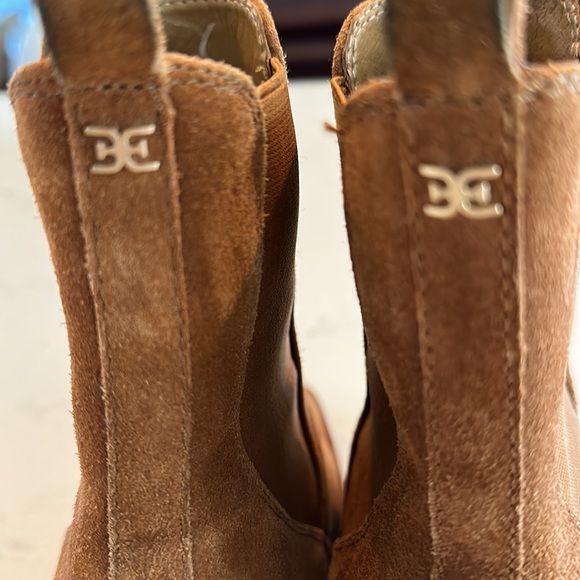 Lug Sole Ankle Boots/ Booties in Cognac - Picture 5 of 7